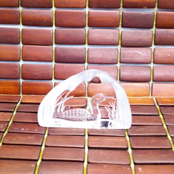 A. Capredoni Signed Etched Duck Crystal Paperweight - Picture 4 of 10